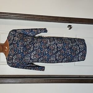 Column style wrap dress